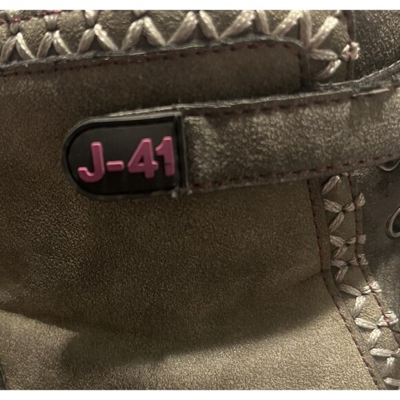 J-41 Srina Vegan Faux Fur Gray Ankle Lace Up Boots Jeep Traction Women's Size 6 - Picture 6 of 16